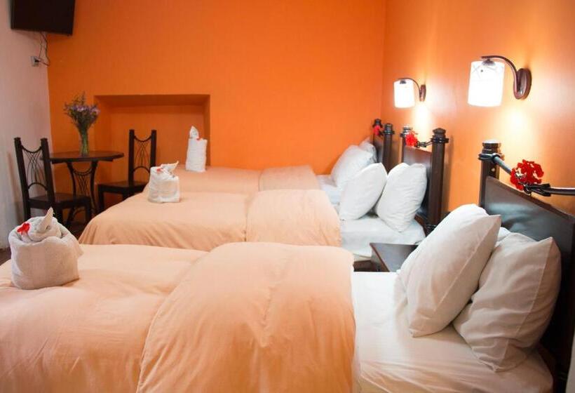 스탠다드 트리플 룸, Hostal Qorichaska