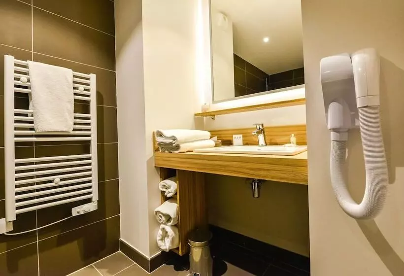 スタンダードスタジオ, Appart Hôtel Q7 Lodge Lyon 7