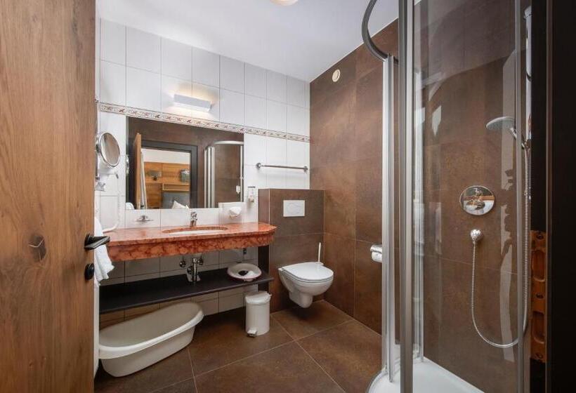 2ベッドスイートルーム, Babymio