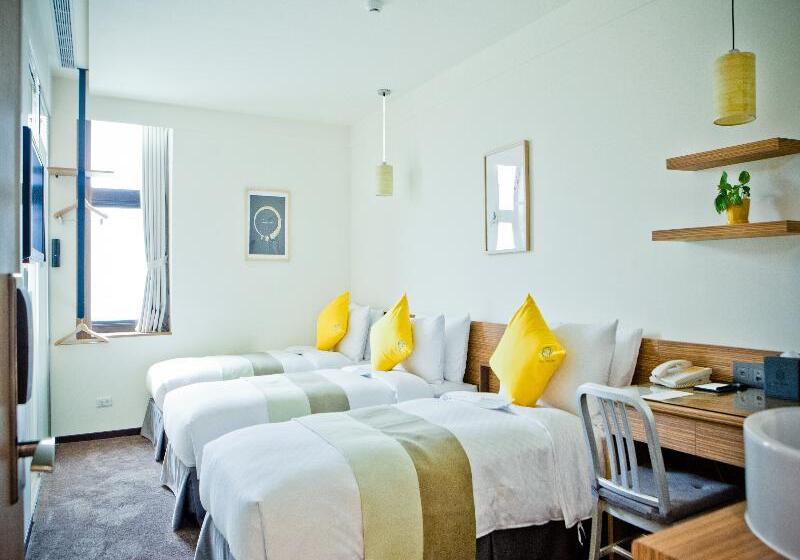 デラックストリプルルーム, Bee House By Cosmos Creation  Taipei Main Station