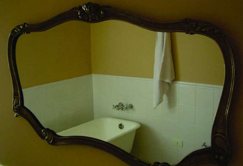 豪华房间, Del Casco