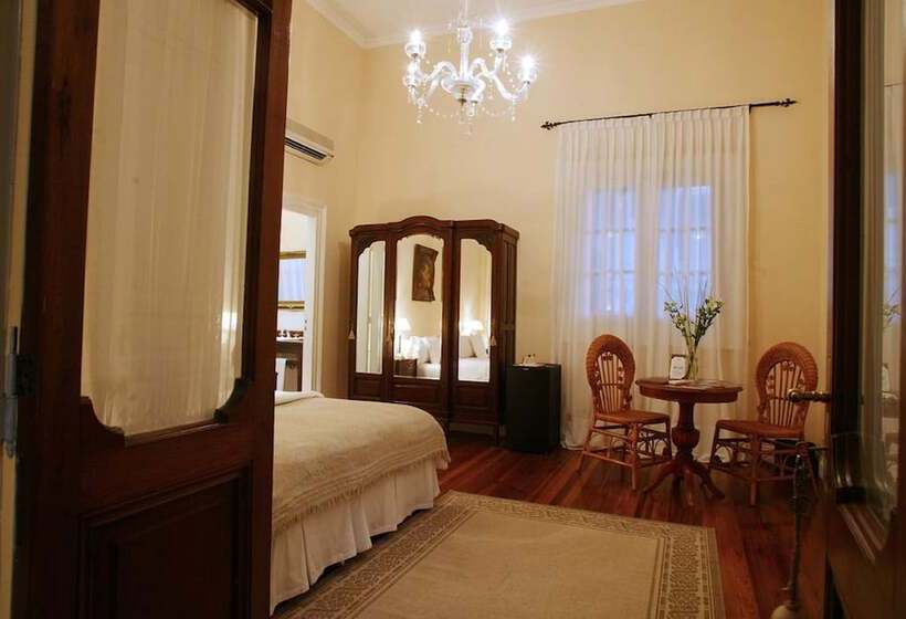 豪华房间, Del Casco