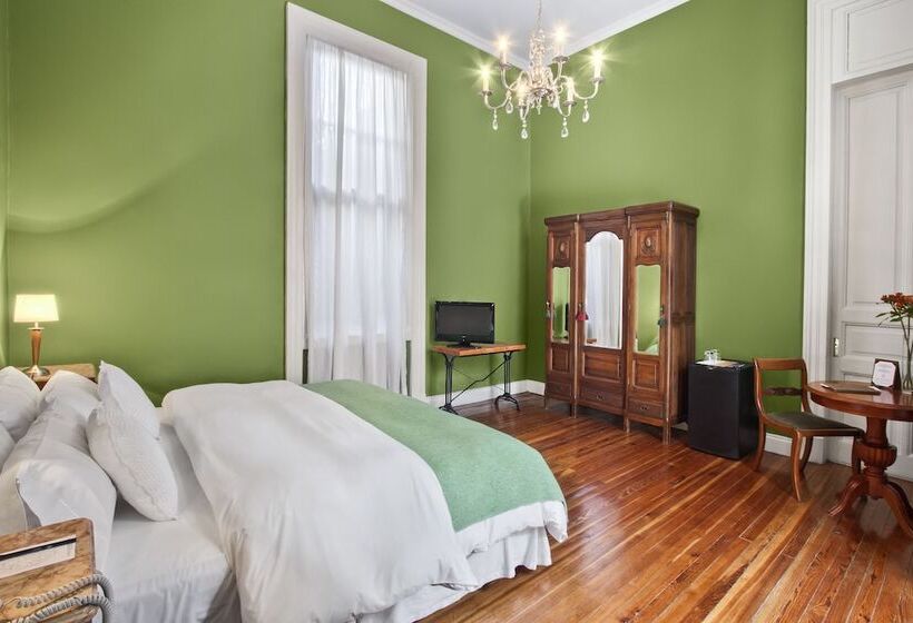 高级大房间, Del Casco