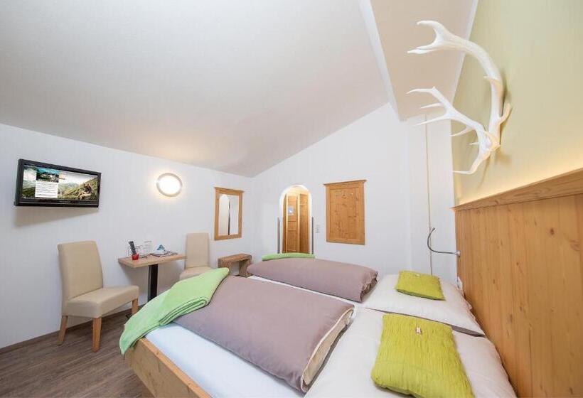 Comfort room with mountain view, Garni Landhaus Gitti