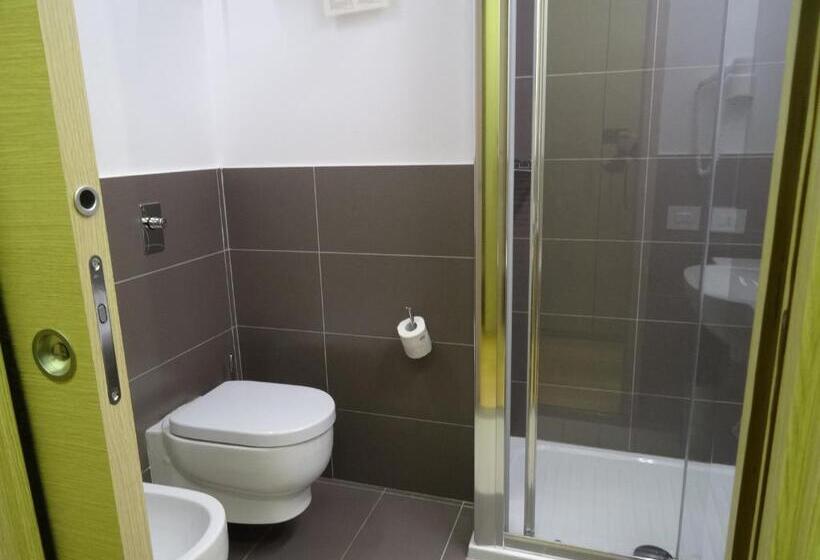 Camera Standard, Il Cantico St. Peter