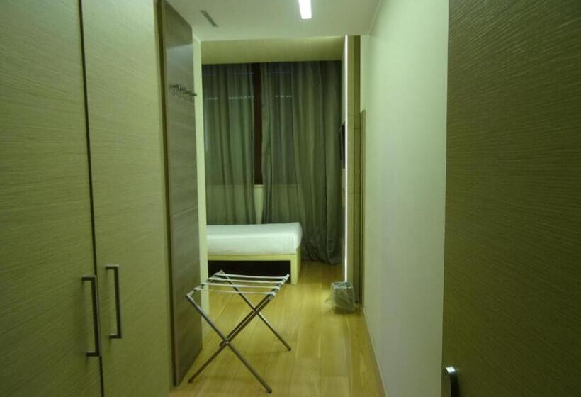 Camera Standard, Il Cantico St. Peter