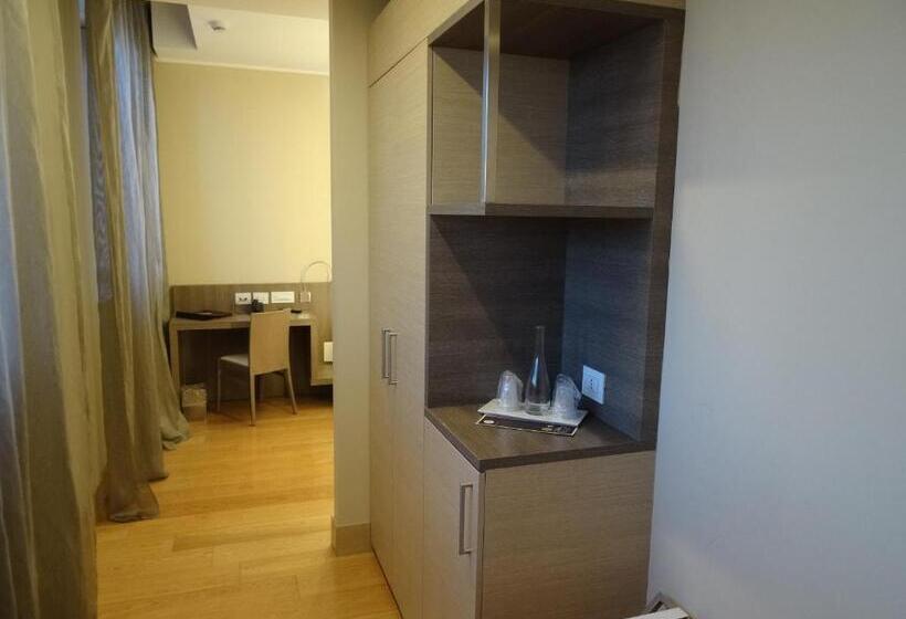 Camera Standard, Il Cantico St. Peter