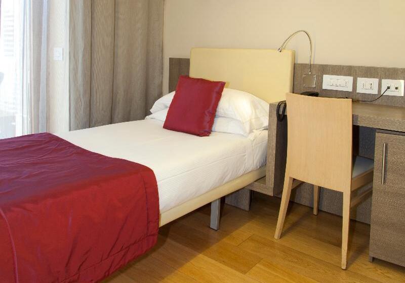 Camera Standard Individuale, Il Cantico St. Peter