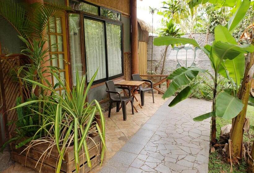 חדר סופריור, Manavai