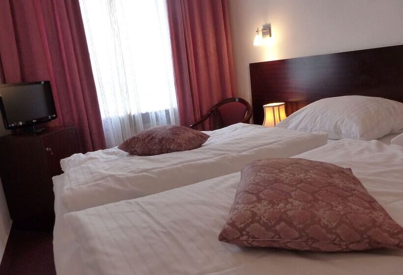 Habitación Familiar, Novalis