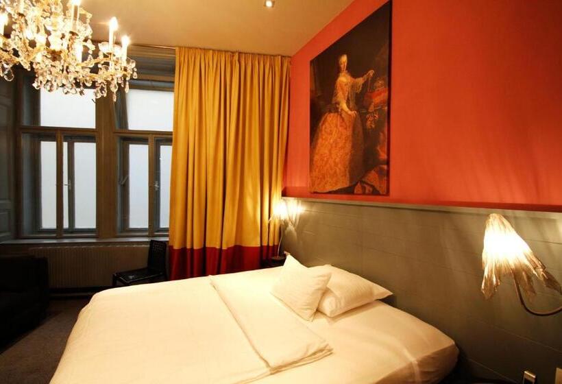 اتاق استاندارد سه نفره, Saint Shermin Bed Breakfast & Champagne