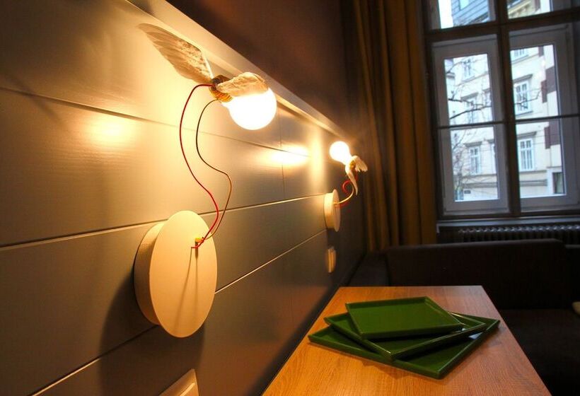 اتاق استاندارد سه نفره, Saint Shermin Bed Breakfast & Champagne