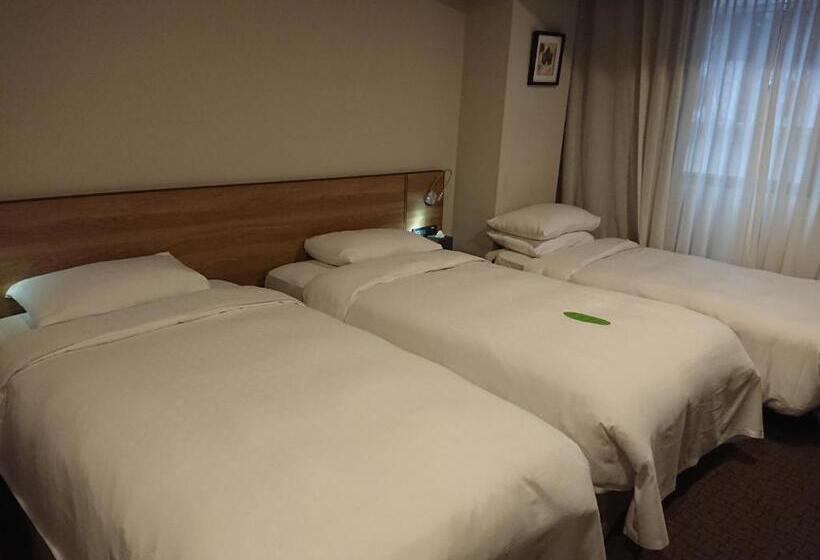 اتاق استاندارد سه نفره, Simple+