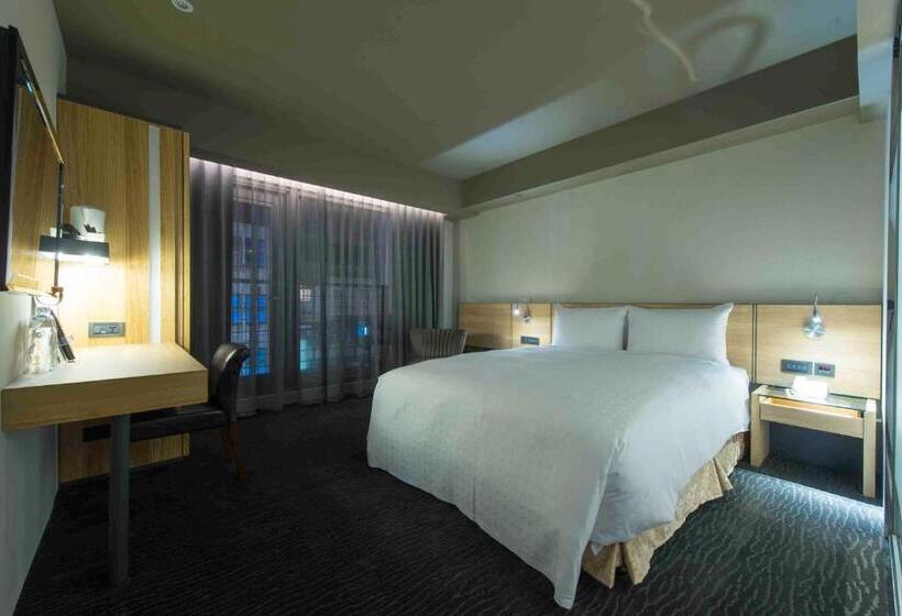 اتاق لوکس با بالکن, Simple+