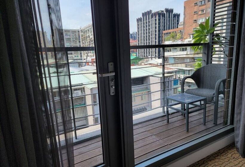 اتاق اکونومی, Simple+