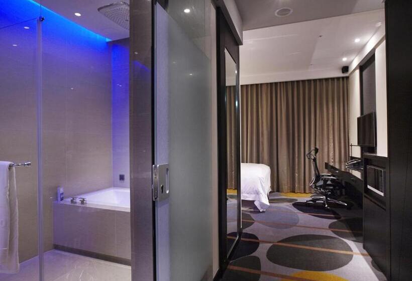 استودیوی استاندارد, The Tango Hotel Taipei Changan