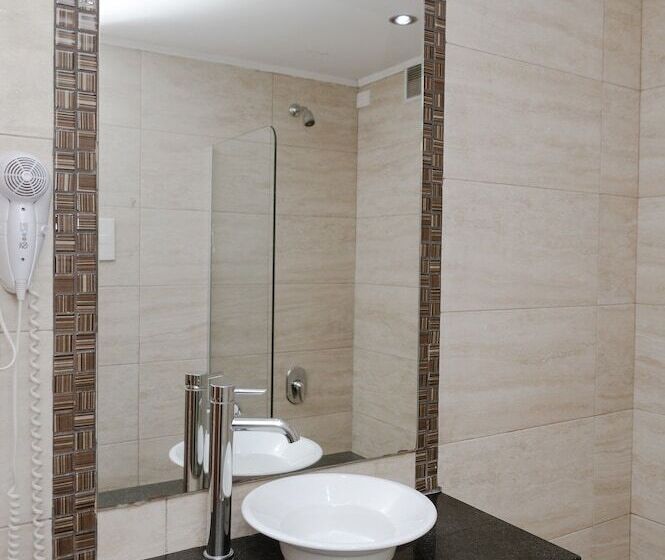 اتاق استاندارد, Tucuman Palace