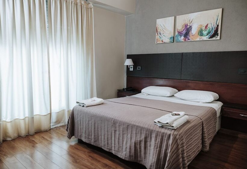 اتاق استاندارد, Tucuman Palace