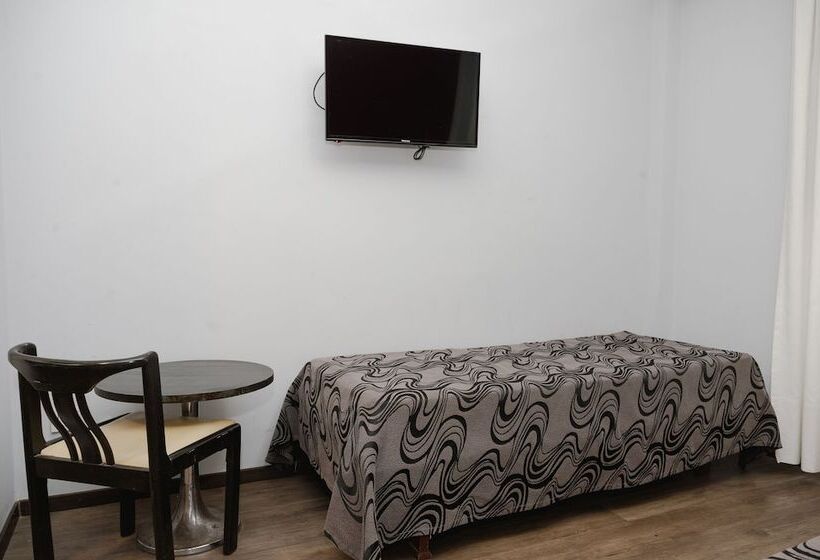 اتاق استاندارد چهار تخته, Tucuman Palace