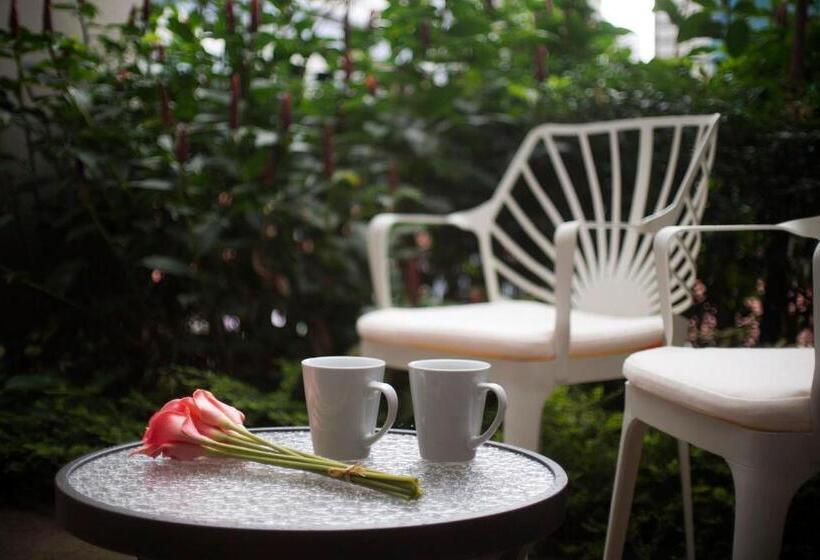 اتاق لوکس, V Hotel Bencoolen