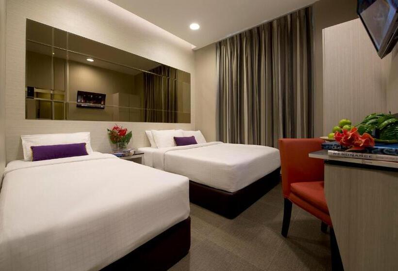 اتاق سوپریور سه تخته, V Hotel Bencoolen