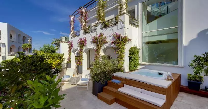 سوییت جونیور با چشمانداز دریا, Villa Blu Capri