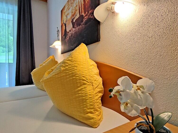 Номер Стандарт, Wasserfall