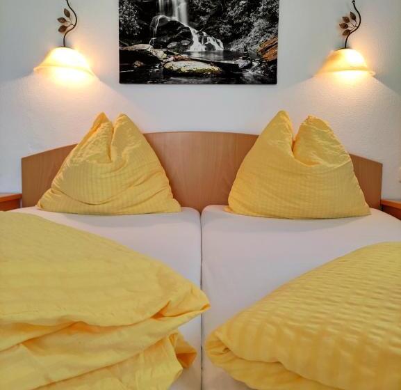 Номер Стандарт, Wasserfall