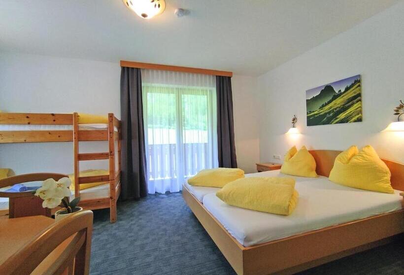 Четырехместный Номер Стандарт, Wasserfall