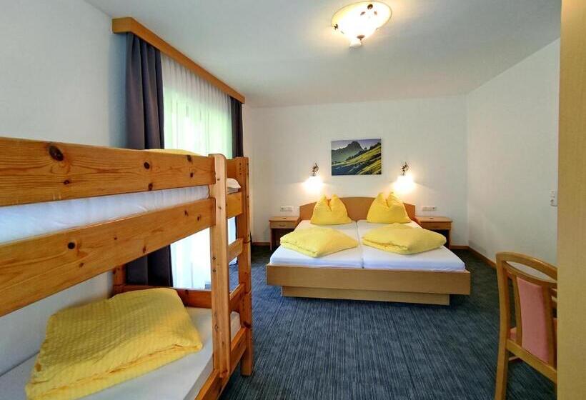 Четырехместный Номер Стандарт, Wasserfall