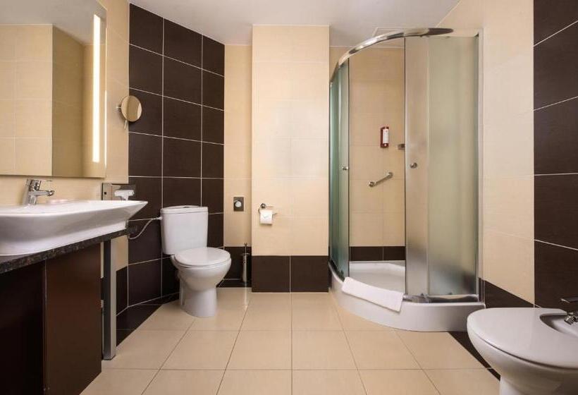 חדר קומפורט, Leonardo Royal Hotel Warsaw