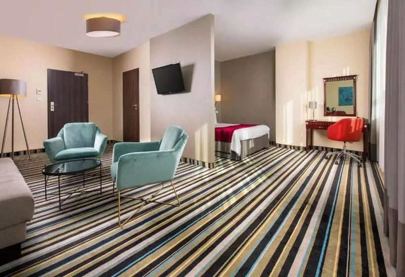 سوییت جونیور, Leonardo Royal Hotel Warsaw