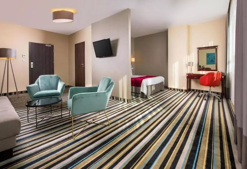 سوییت جونیور, Leonardo Royal Hotel Warsaw