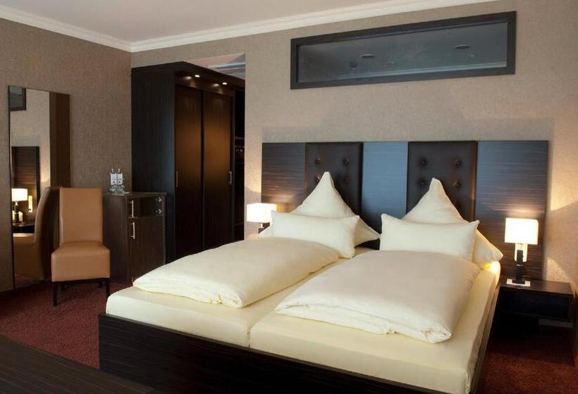 Полулюкс, Moselstern Parkhotel Krähennest