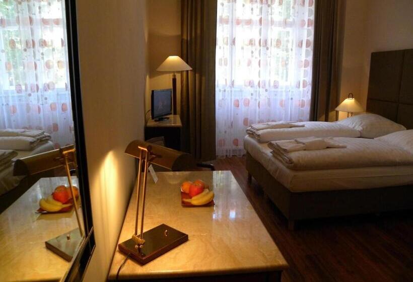 اتاق استاندارد یک نفره, Pension Michele