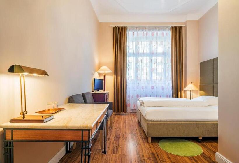 اتاق استاندارد یک نفره, Pension Michele