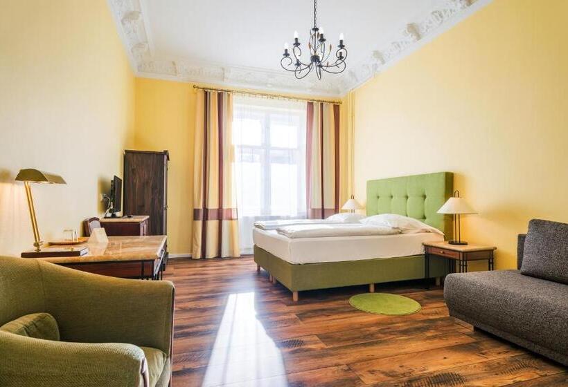 اتاق استاندارد سه نفره, Pension Michele