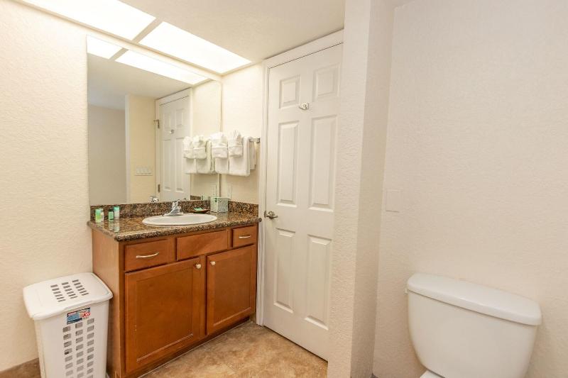 جناح سرير كينج, Coconut Cove Allsuite