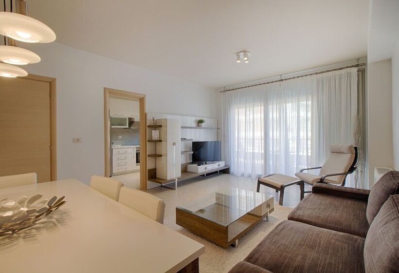 带2个卧室的公寓, The Rooms Serviced Apartments Tirana
