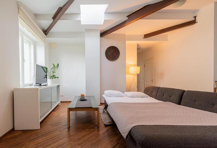 2 Bedroom Deluxe Apartment with Hidromassage, Yoga Residence Apartments