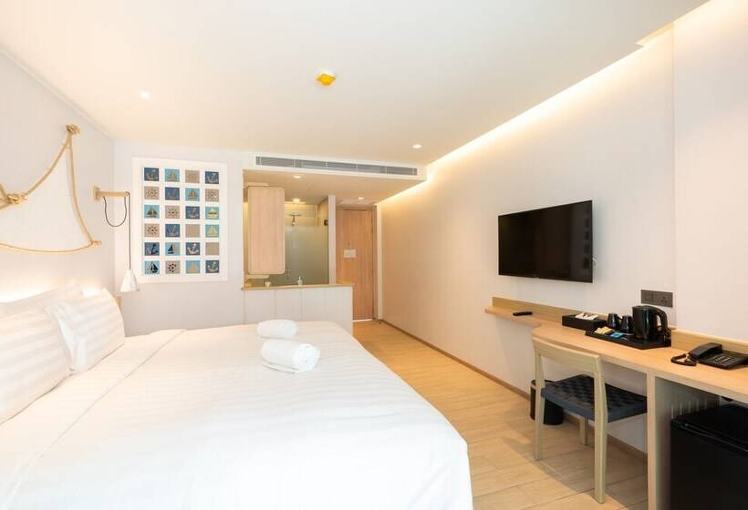 اتاق لوکس, Panwaburi Beachfront Resort