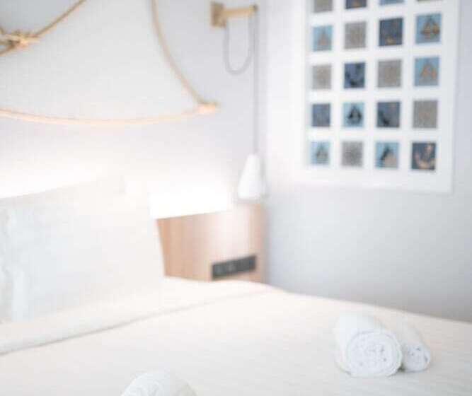 اتاق لوکس, Panwaburi Beachfront Resort