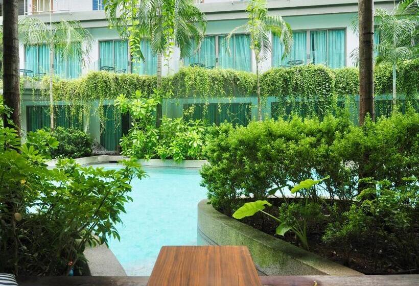 اتاق لوکس, Panwaburi Beachfront Resort