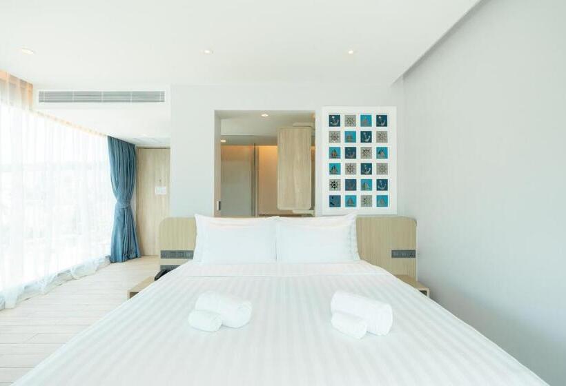 سوئیت با وان آب گرم, Panwaburi Beachfront Resort