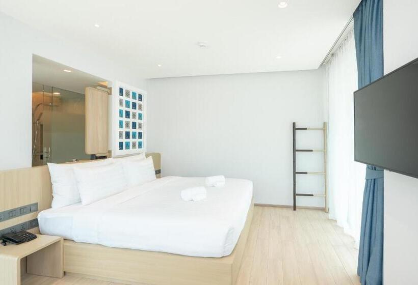 سوئیت با وان آب گرم, Panwaburi Beachfront Resort