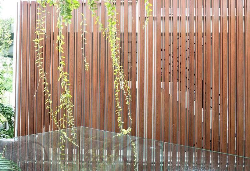 اتاق لوکس با چشمانداز, Panwaburi Beachfront Resort