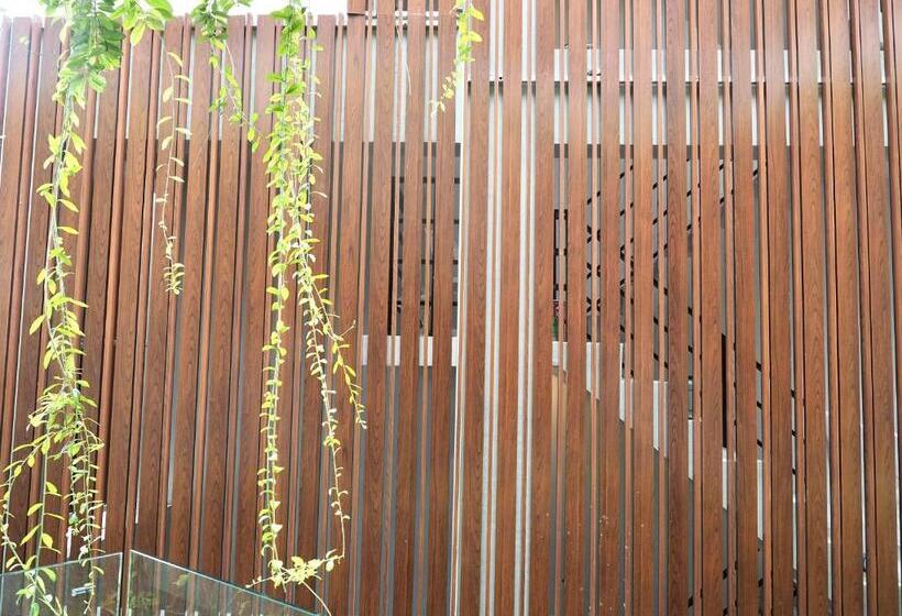 اتاق لوکس با چشمانداز, Panwaburi Beachfront Resort