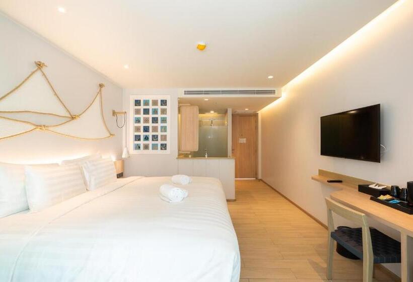 اتاق لوکس با چشمانداز, Panwaburi Beachfront Resort