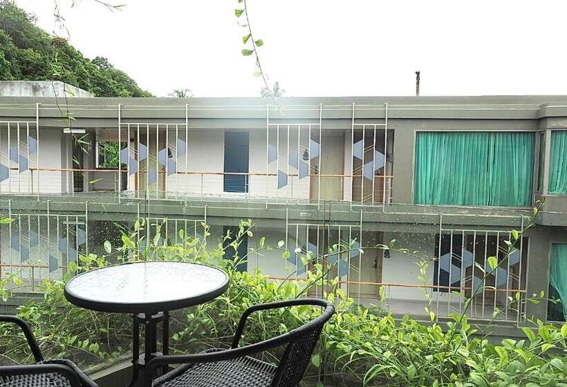 اتاق لوکس با چشمانداز استخر, Panwaburi Beachfront Resort