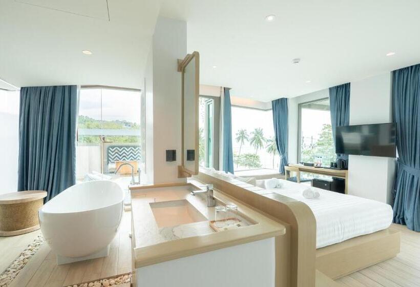 سوئیت با وان آب گرم, Panwaburi Beachfront Resort